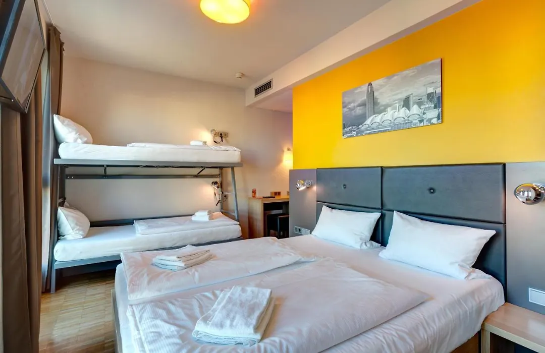 Meininger Hotel Frankfurt/Main Messe-1